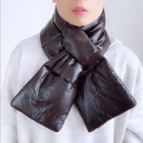 SLICK PUFFER NECK WARMER - Black - Picture 3 of 9